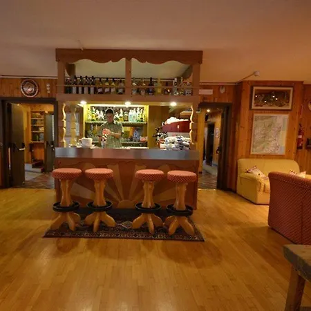 西姆多罗酒店 酒店 Madonna